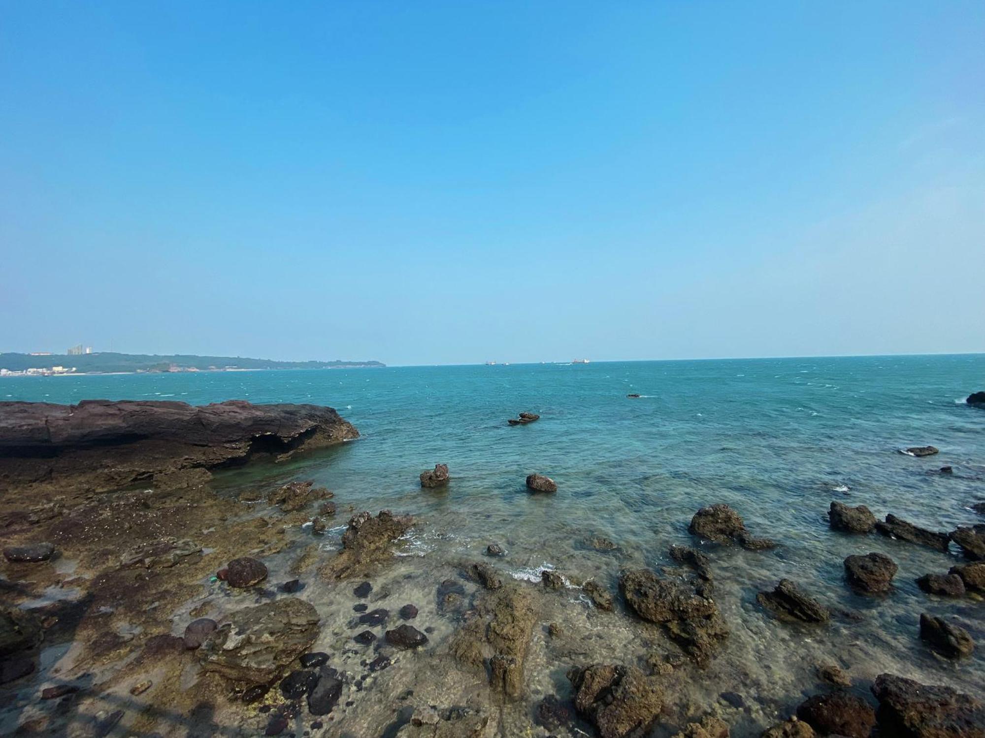 Crowne Plaza Beihai Silver Beach, an IHG Hotel Exterior foto